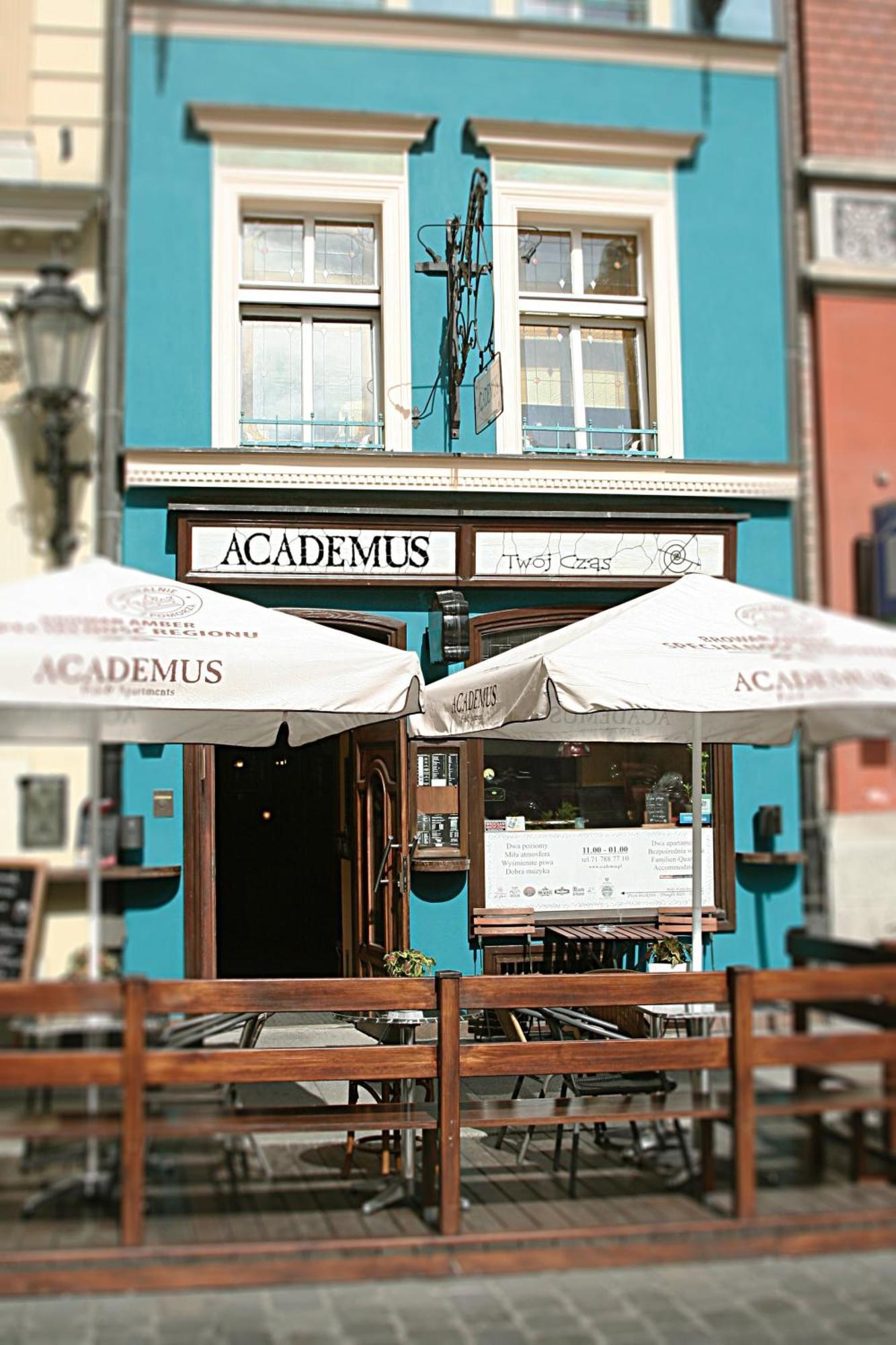 Academus Pub & Guest House Wroclaw Luaran gambar