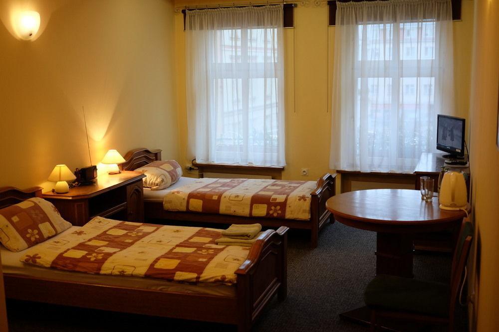 Academus Pub & Guest House Wroclaw Luaran gambar