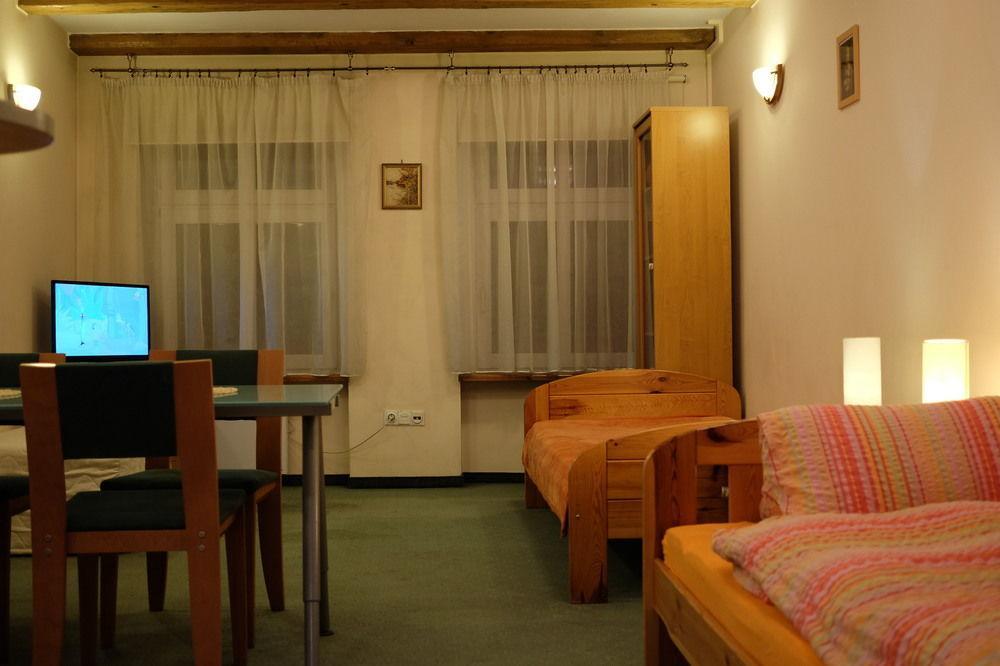 Academus Pub & Guest House Wroclaw Luaran gambar