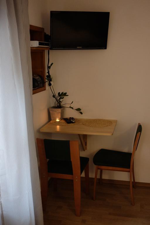 Academus Pub & Guest House Wroclaw Luaran gambar
