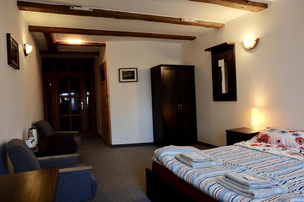 Academus Pub & Guest House Wroclaw Luaran gambar