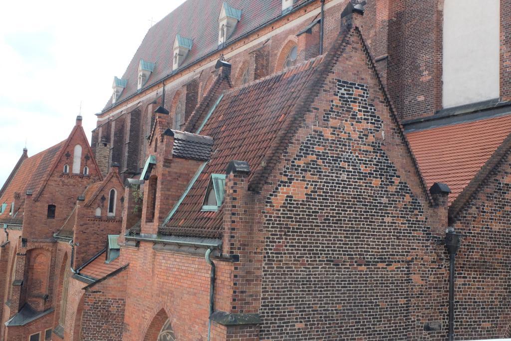 Academus Pub & Guest House Wroclaw Luaran gambar